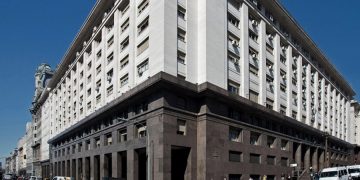 La recaudación tributaria aumentó 62,5% en marzo a un billón 241.089 millones de pesos