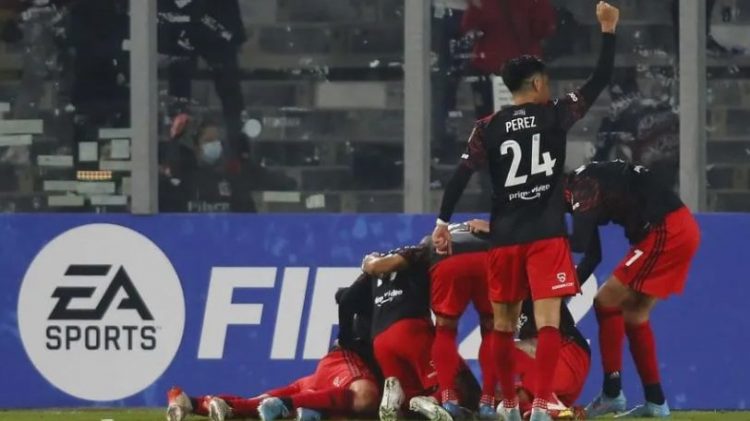 Por un error y un golazo, River le ganó a Colo-Colo