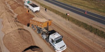 El Gobernador supervisó la obra en la autovía de ruta C-45