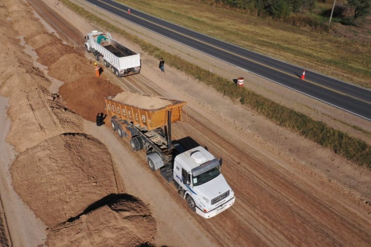 El Gobernador supervisó la obra en la autovía de ruta C-45