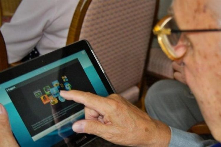 Entregan tablets gratis para jubilados a través de un trámite online
