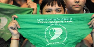 La rechazaron en un trabajo por ser «pañuelo verde»
