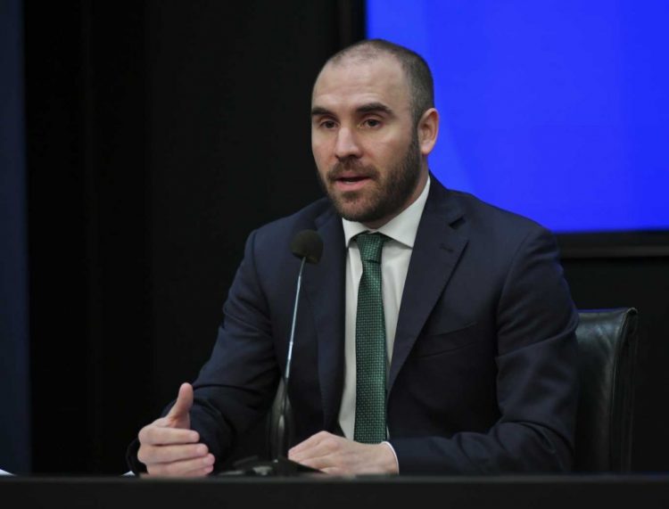 Guzmán aseguró que la inflación de mayo será menor que la de abril y defendió el ajuste de tarifas