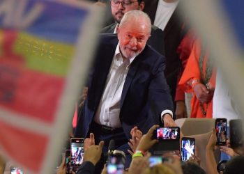 Lula lanzó su candidatura y convocó a «restaurar la soberanía» de Brasil