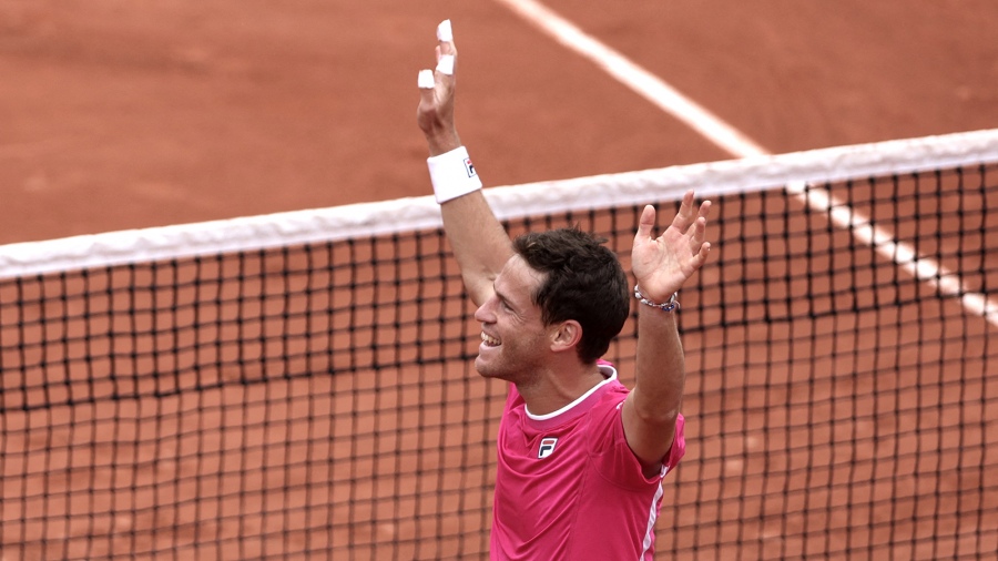 Schwartzman tuvo un gran partido y avanzó a octavos de final de Roland Garros