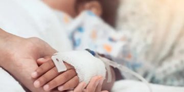 Un estudio científico vinculó la hepatitis aguda grave en niños con el Covid-19