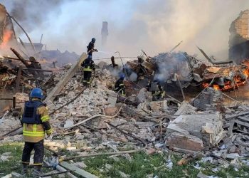 Al menos 60 refugiados murieron en un ataque ruso a una escuela en Bilogorivka