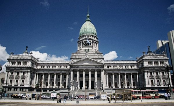 El martes arranca el debate en comisión del proyecto de "Compre Argentino"