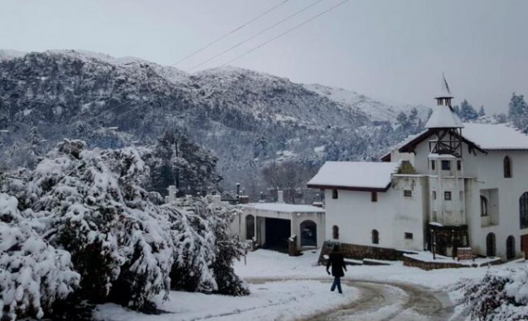 Las sierras de Córdoba se vuelven a teñir de blanco con la nieve