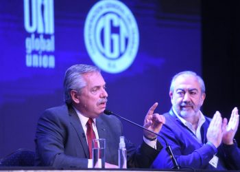 Sin nombrarla, Fernández le respondió a CFK: “Trabajaré para que el bolsillo de los argentinos sea más fuerte”