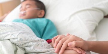 Hepatitis aguda infantil: la OMS informó casos en 21 países y relacionó su origen con el Covid-19