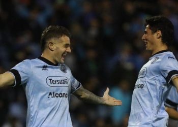 Belgrano le ganó a Flandria y es cada vez más líder
