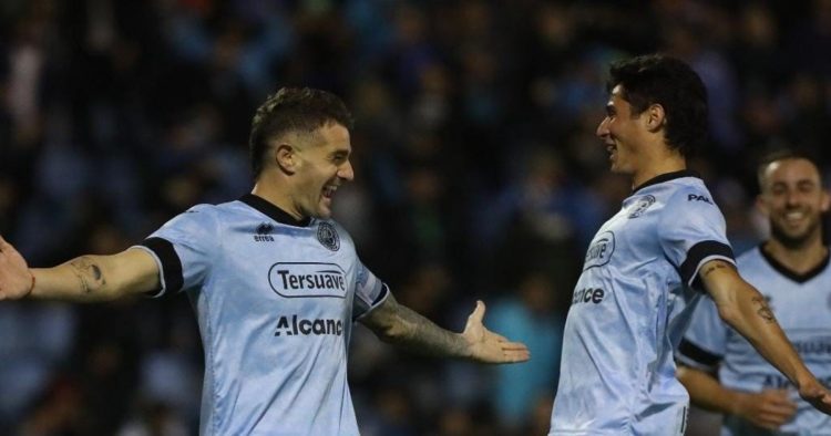 Belgrano le ganó a Flandria y es cada vez más líder