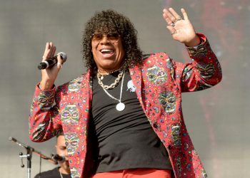 La Mona Jiménez, sobre su show en el Obelisco: “El corazón me salta de alegría”