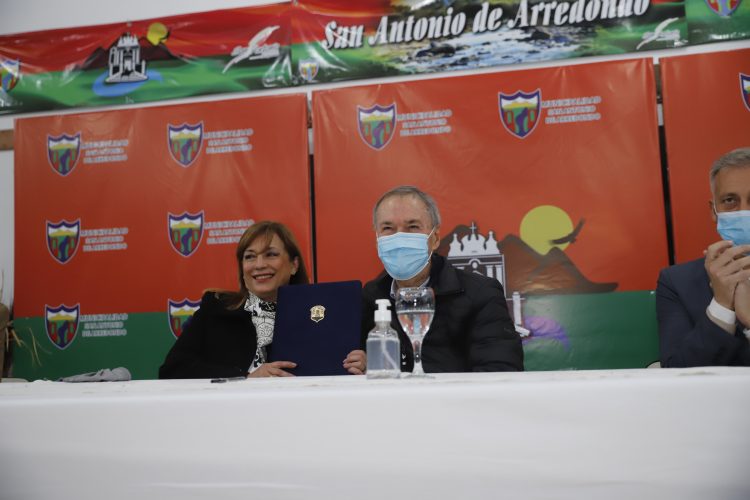 Schiaretti firmó el contrato para obras de saneamiento de la Cuenca Sur del Dique San Roque
