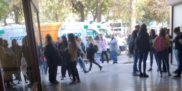 Un joven llevó brownies de marihuana a un call center e intoxicó a 20 compañeros