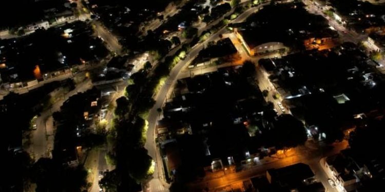 El tramo de La Cañada quedó totalmente iluminado