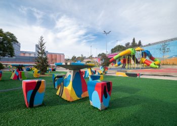 El ex playón de estacionamiento de la Terminal se transformó en una plaza de juegos
