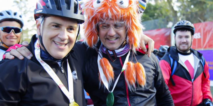 Más de 12.000 cordobeses participaron de la vuelta ciclística en la ciudad