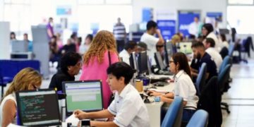 La administración pública retorna a la presencialidad plena