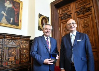 Fernández le baja el tono a su reelección