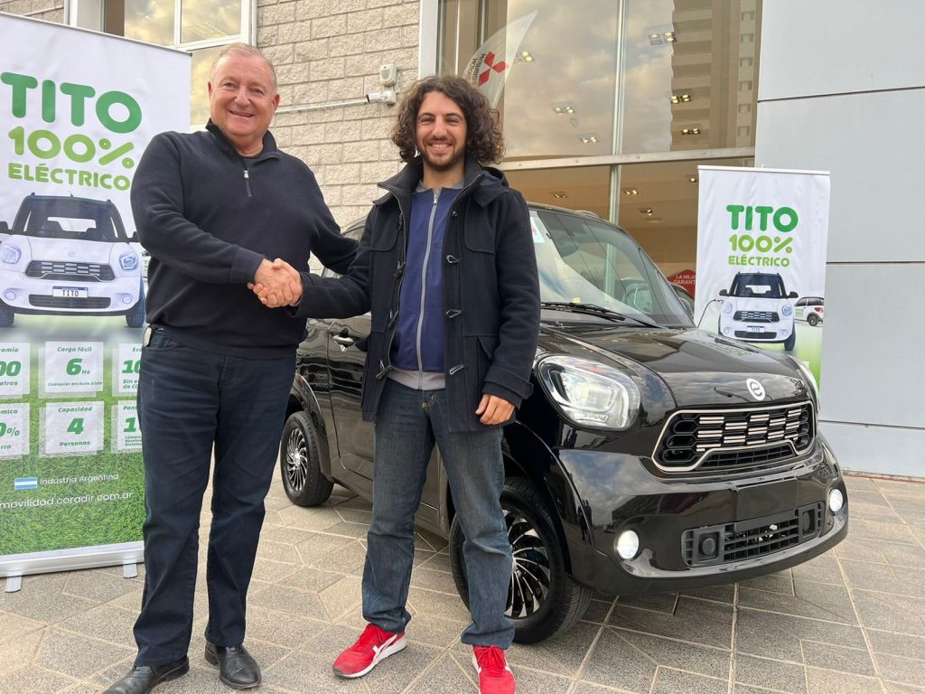 Electromovilidad Córdoba Entregó el primer auto eléctrico “Tito” Electromovilidad Córdoba Entregó el primer auto eléctrico “Tito”