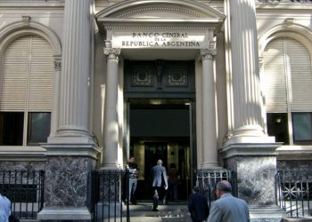 El Banco Central subió 200 puntos la tasa de política monetaria