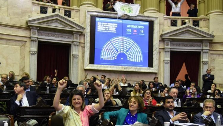 Fue aprobada la ley que busca la regulación del cannabis medicinal y cáñamo industrial