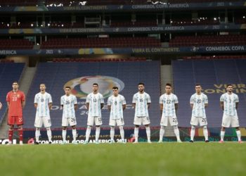 FIFA dispuso sanciones económicas para Argentina y Senegal