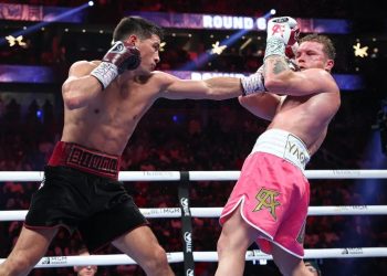 «Canelo» Álvarez cayó ante el ruso Bivol
