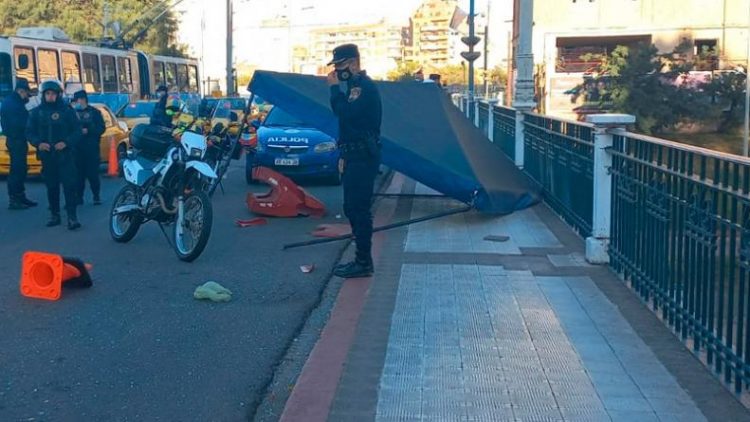 Fue imputado el chofer de Coniferal que se llevó puesto un control policial