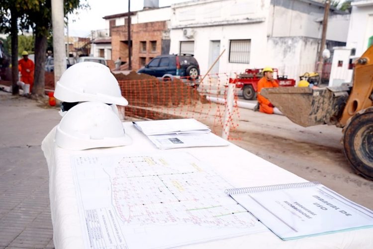 Avanzan las tareas de saneamiento cloacal en La Calera