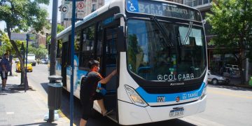 La UTA levantó el paro y el transporte urbano será normal