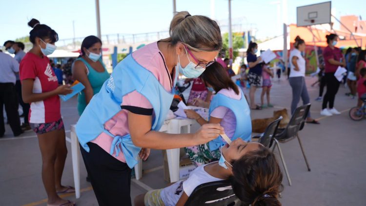 Siguen las actividades en los polideportivos sociales