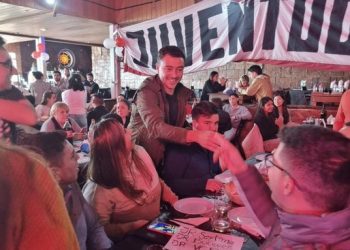 La UCR busca que De Loredo compita por la Provincia