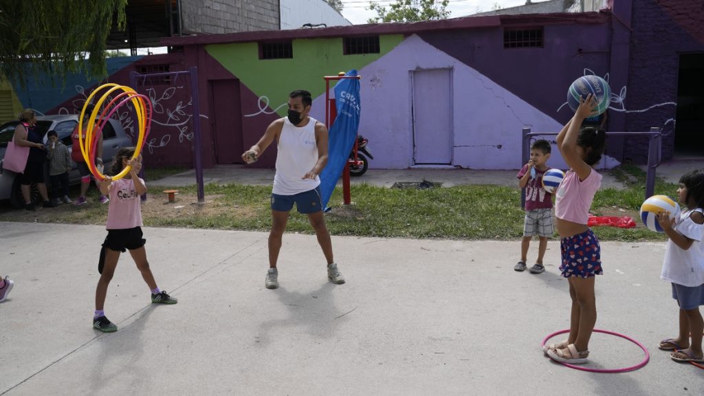 Los polideportivos sociales festejan el Día de la Familia