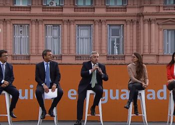 El Ejecutivo envía al Congreso un proyecto para ampliar las licencias por maternidad, paternidad y adopción