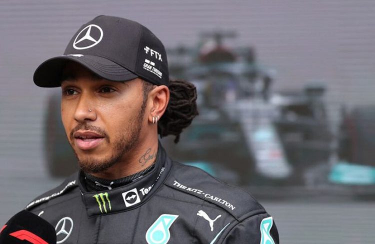 Lewis Hamilton y una dura crítica