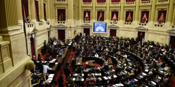 La oposición en bloque obligó al oficialismo a discutir la boleta única