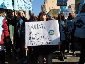 Jubilaciones: lanzan una consulta popular contra el diferimiento
