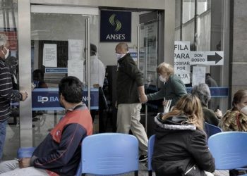 Las jubilaciones, pensiones y asignaciones aumentarán 15%