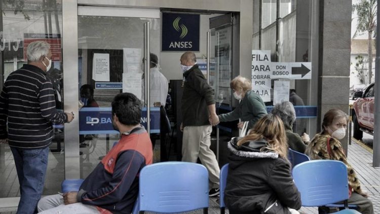 Las jubilaciones de Córdoba, un 87% por debajo de la inflación
