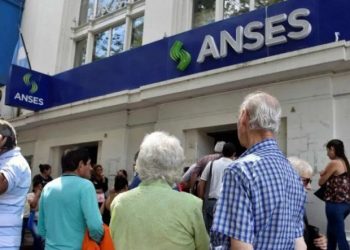 Anses oficializó el aumento del 15% en jubilaciones