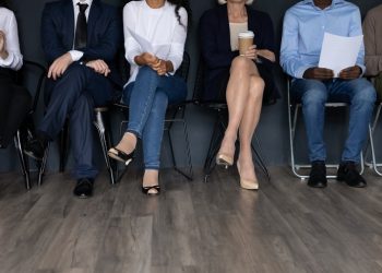 Casi 80% de extranjeros que trabajan en el país creen que hay más oportunidades laborales