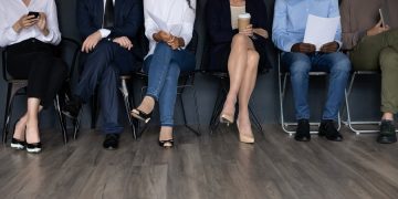 Casi 80% de extranjeros que trabajan en el país creen que hay más oportunidades laborales