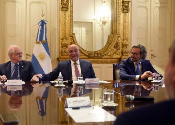 Una reunión de Gabinete para ratificar al equipo de gobierno