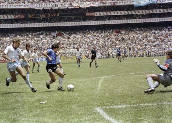 Se vendió la camiseta de Maradona a una cifra histórica
