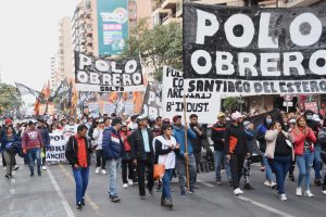 Una multitudinaria movilización piquetera reclamó por trabajo y salario digno en el centro