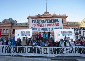 La marcha piquetera culminó con un acto en Plaza de Mayo por «trabajo y salario»