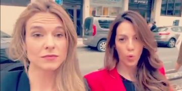 Las locutoras que le ponen voz a los asistentes de los teléfonos celulares filmaron una hilarante discusión